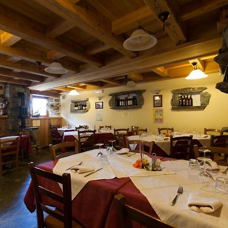 L' Aroula Rooms&Restaurant Champoluc Extérieur photo