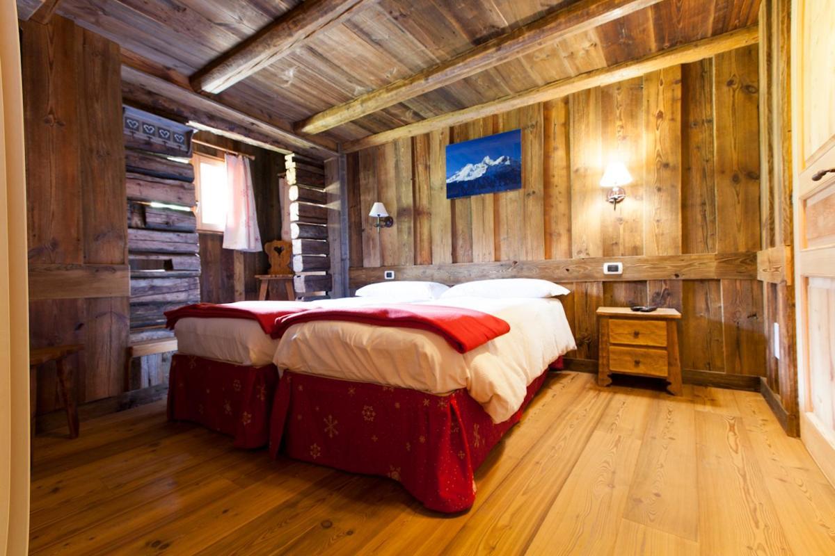 L' Aroula Rooms&Restaurant Champoluc Extérieur photo